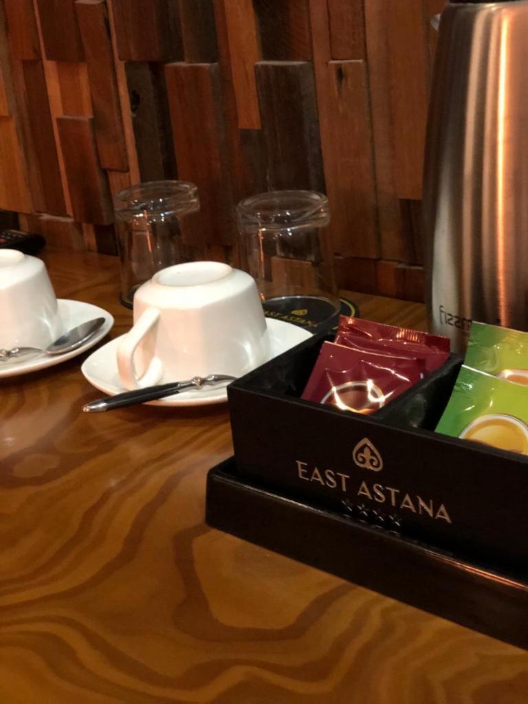 East Astana Hotel Esterno foto